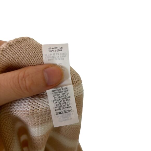 NWT Aerie High Waisted Sweater Short Women's Medium Cream & White - Picture 8 of 9